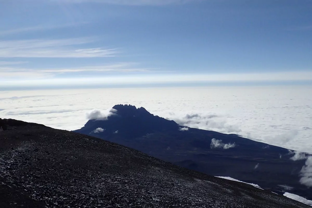 Udsigten fra toppen af Kilimanjaro