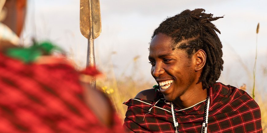 Portræt af Masai-mand i Osiligilai Maasai Lodge i Tanzania