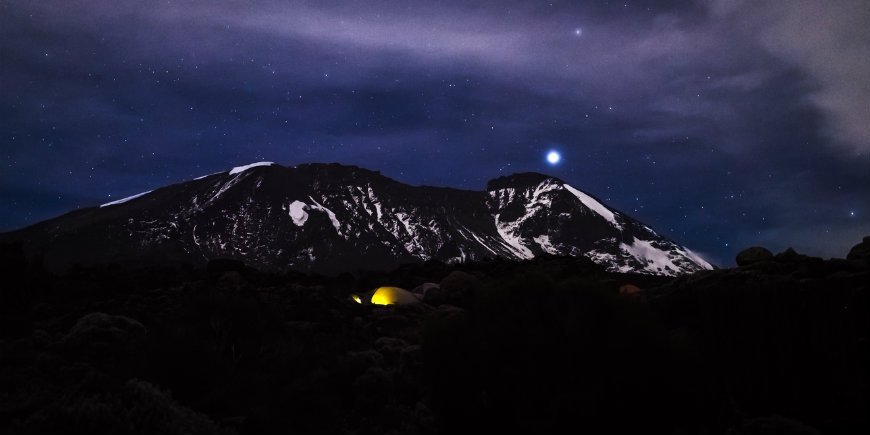 Nat på Kilimanjaro