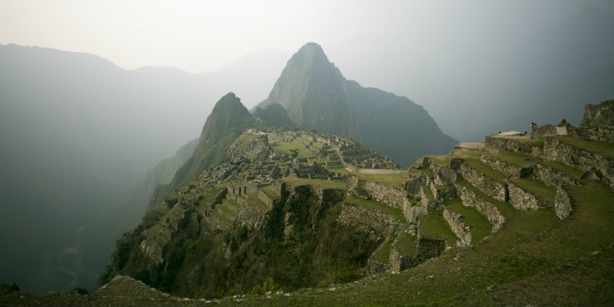 iStock-machu picchu foggy