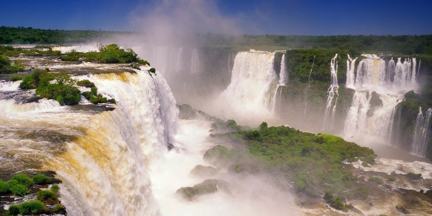 Panorama over det smukke Iguazu-vandfald, Argentina