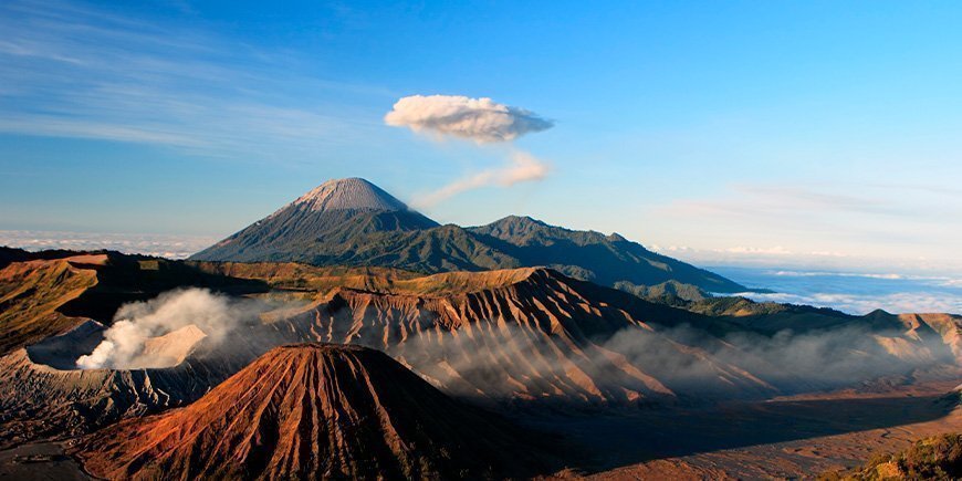 Vulkaner i Bromo Nationalpark på Java i Indonesien 