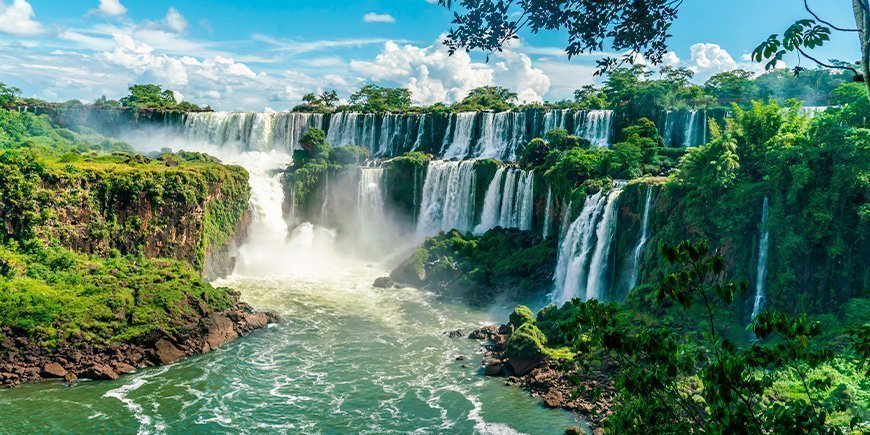 Iguazu-vandfalende set fra den argentinske side 