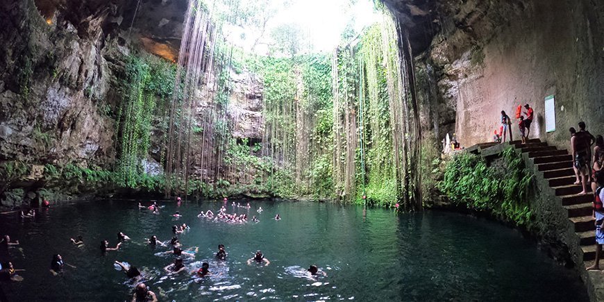 Cenote Ik Kil tæt på Chichen Itza