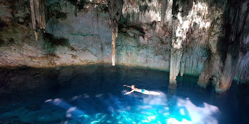 Cenote i Santa Santa Bárbara nær Merida