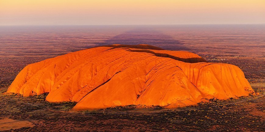 Uluru set fra oven