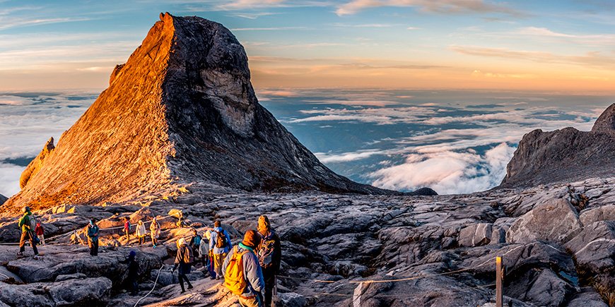 Solopgang på Borneos højeste bjerg., Mount Kinabalui