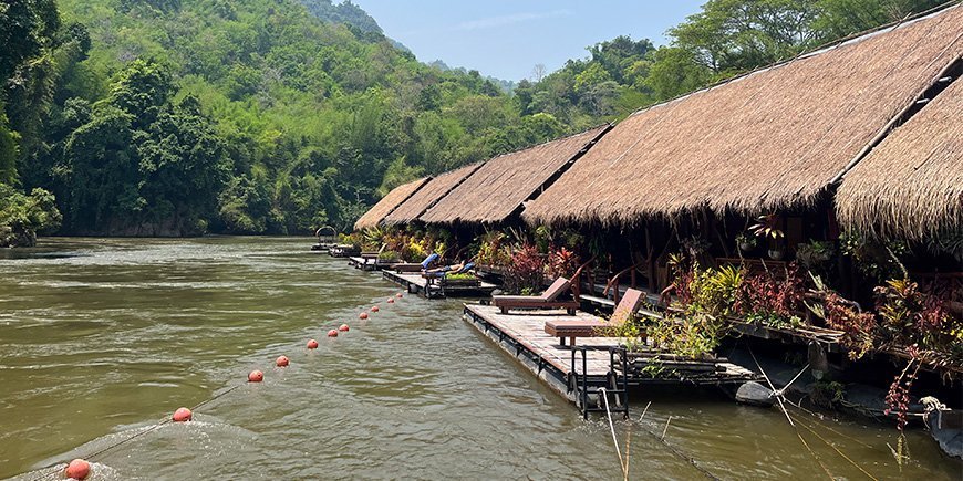 Jungle Rafts ved floden